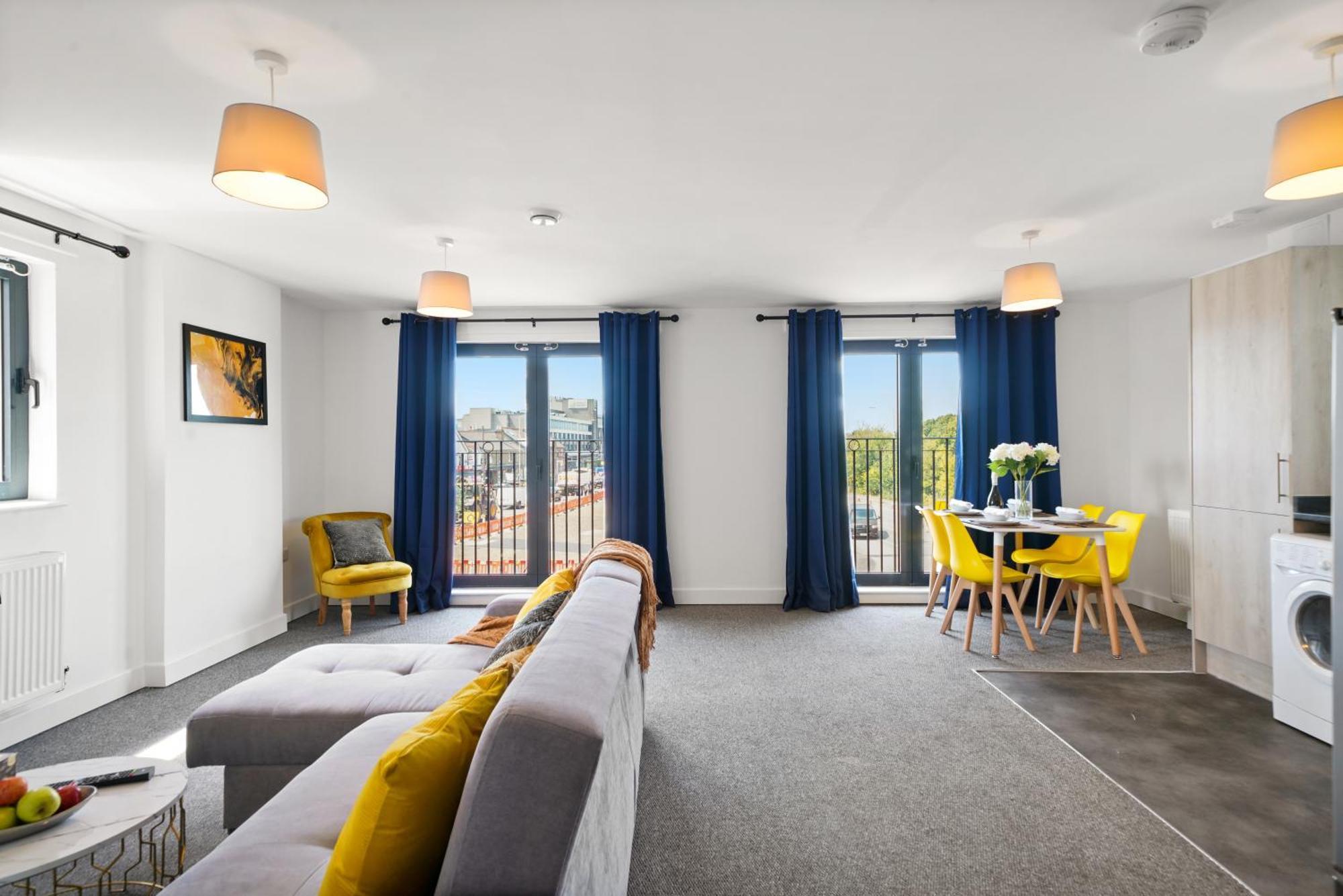 Modern Apartments With Free Parking Near Heathrow Colnbrook Екстериор снимка