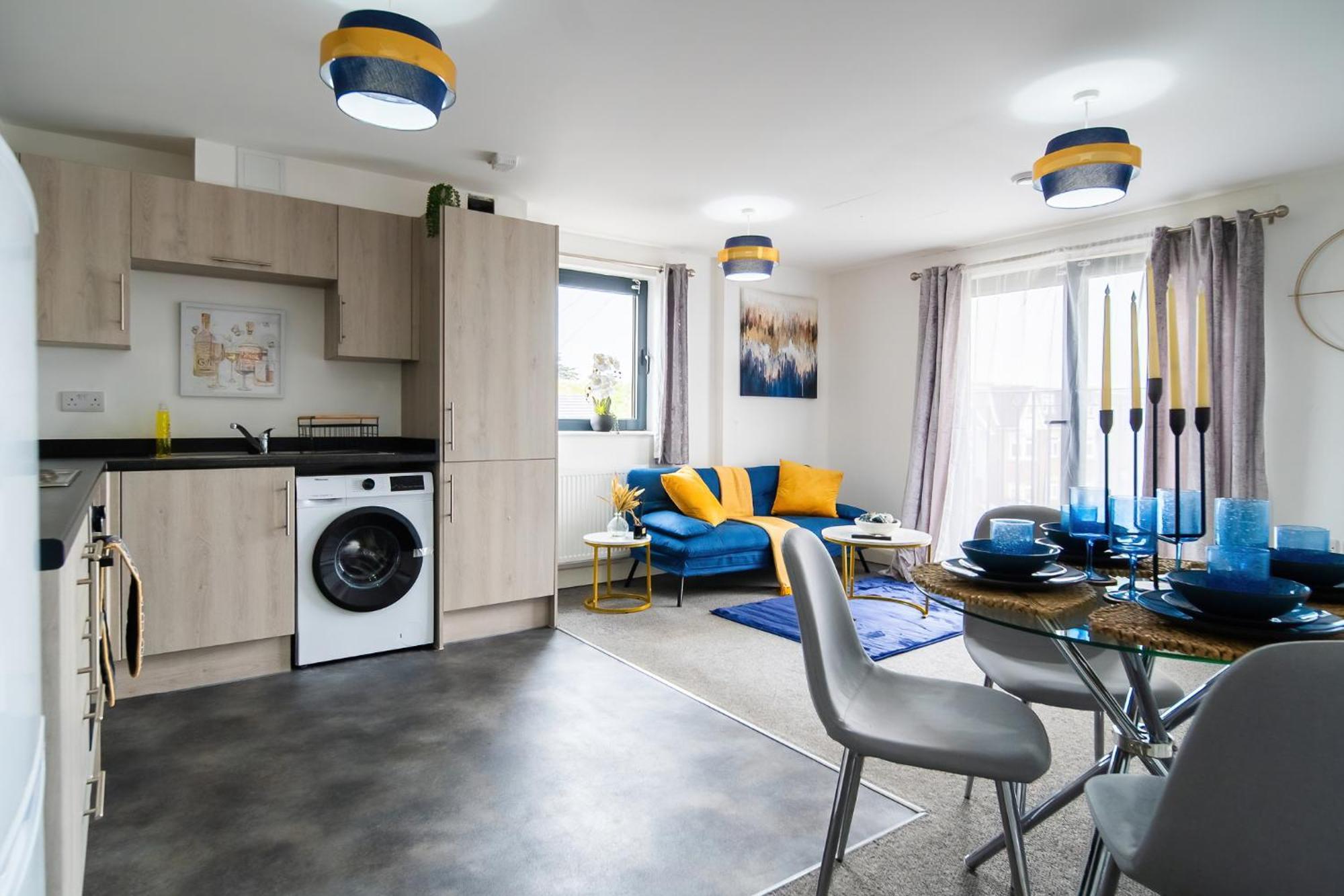 Modern Apartments With Free Parking Near Heathrow Colnbrook Екстериор снимка