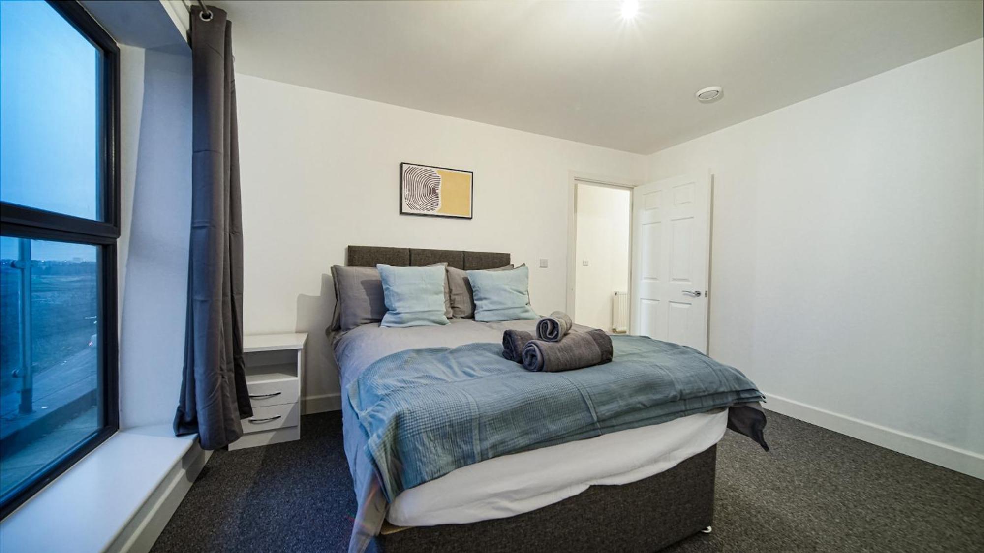 Modern Apartments With Free Parking Near Heathrow Colnbrook Екстериор снимка
