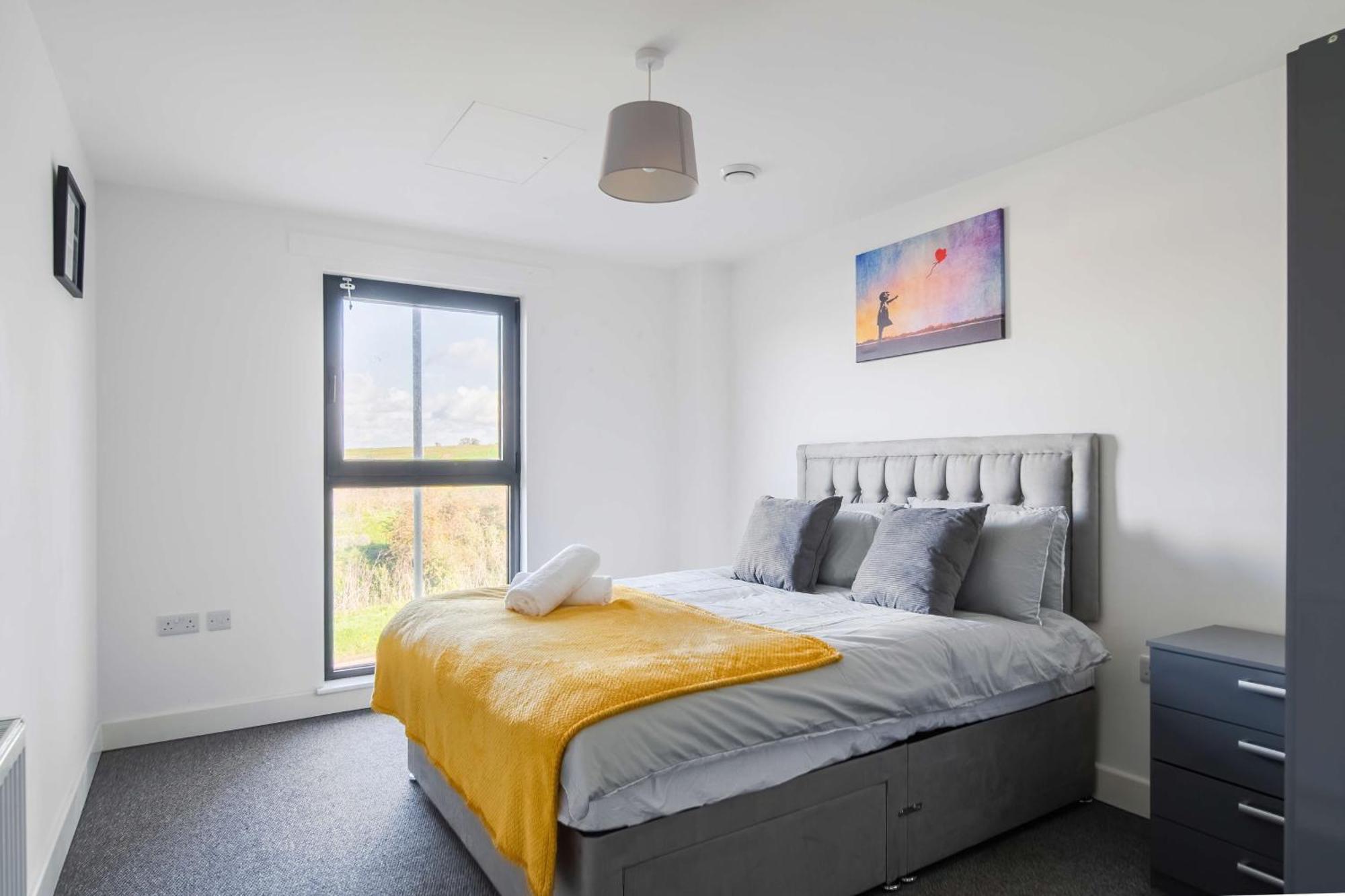 Modern Apartments With Free Parking Near Heathrow Colnbrook Екстериор снимка