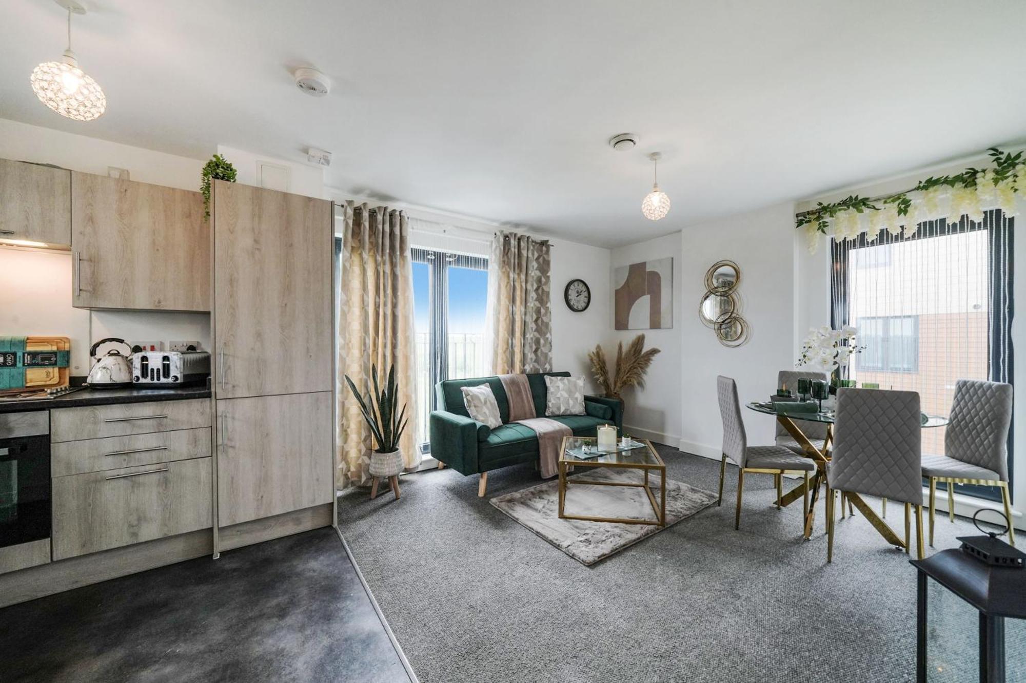 Modern Apartments With Free Parking Near Heathrow Colnbrook Екстериор снимка