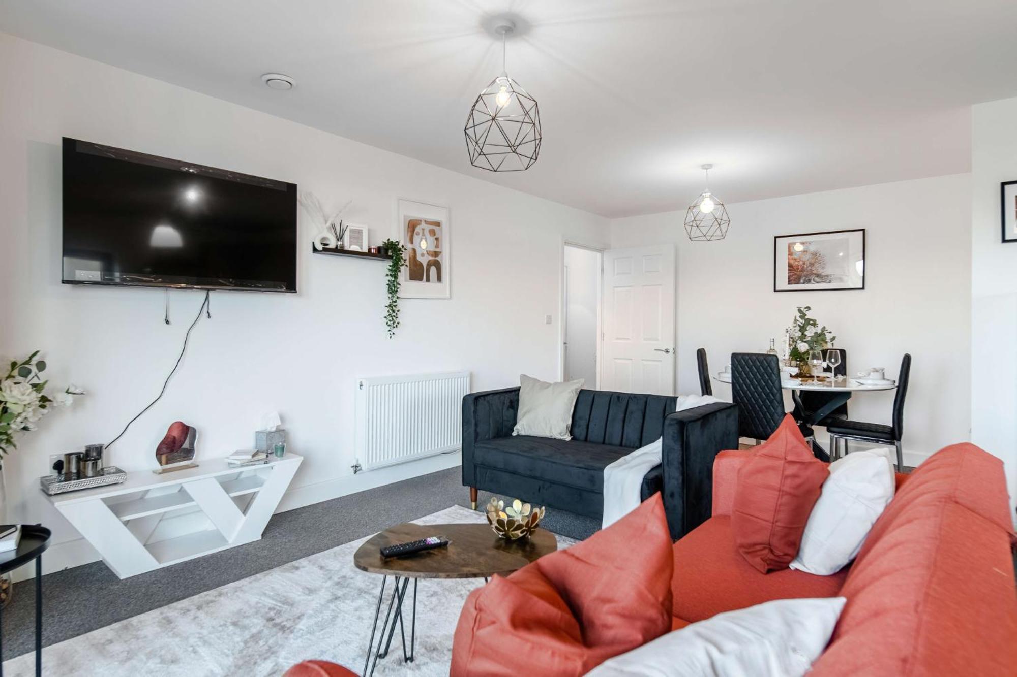 Modern Apartments With Free Parking Near Heathrow Colnbrook Екстериор снимка